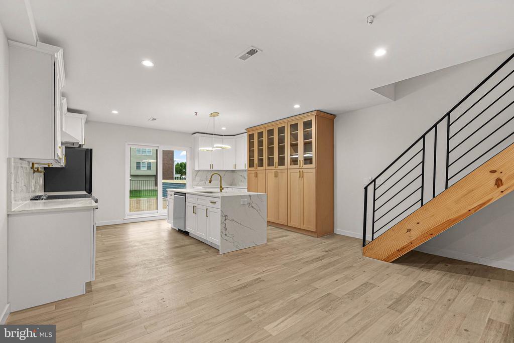 2429 HARTRANFT STREET