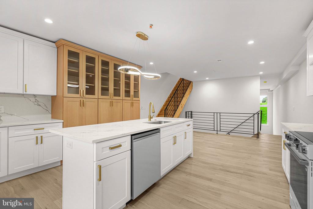 2429 HARTRANFT STREET