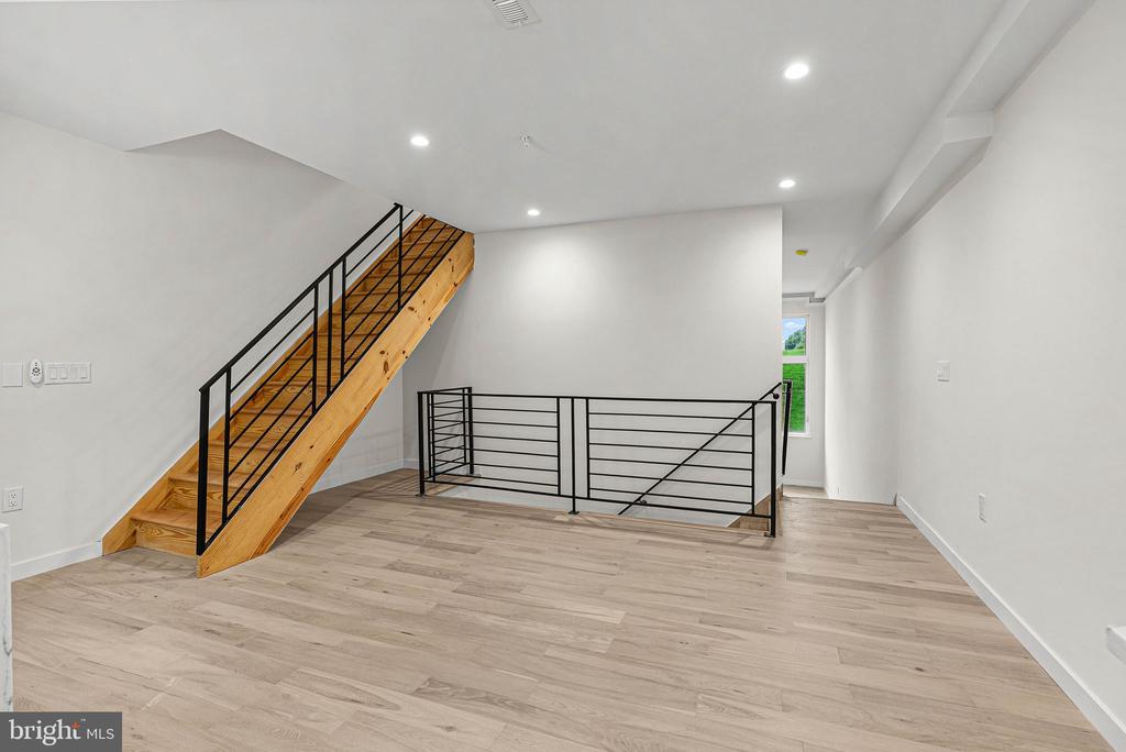 2429 HARTRANFT STREET