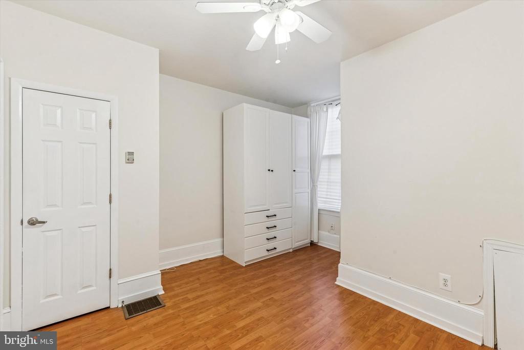 2019 SPRING GARDEN STREET 2F