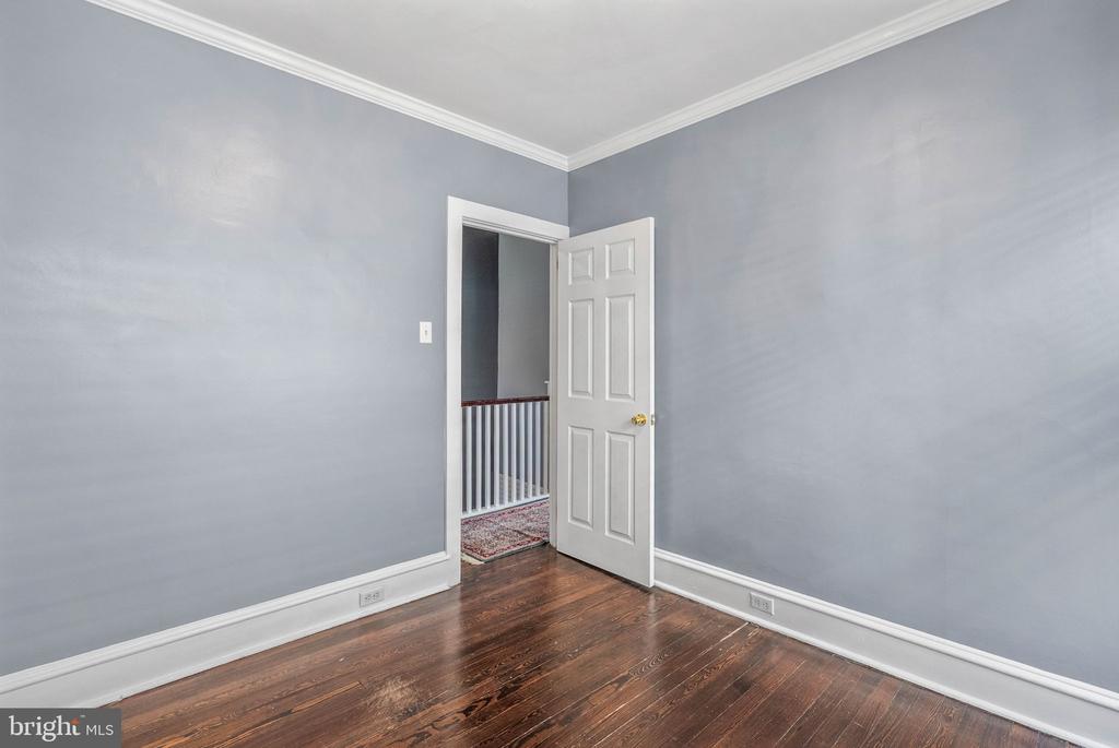 4069 MANAYUNK AVENUE