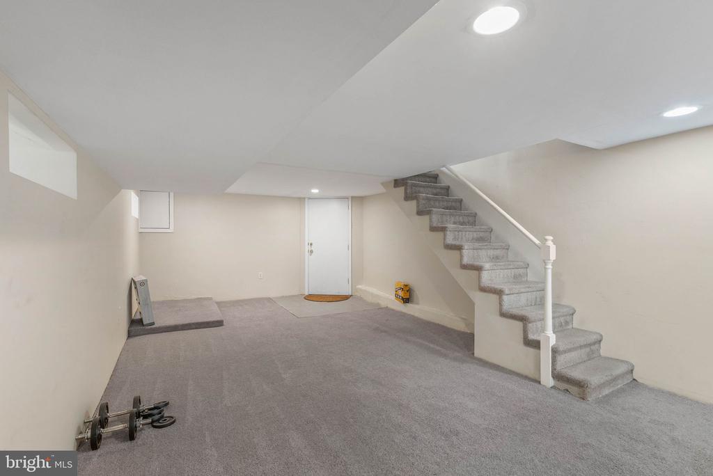 4069 MANAYUNK AVENUE