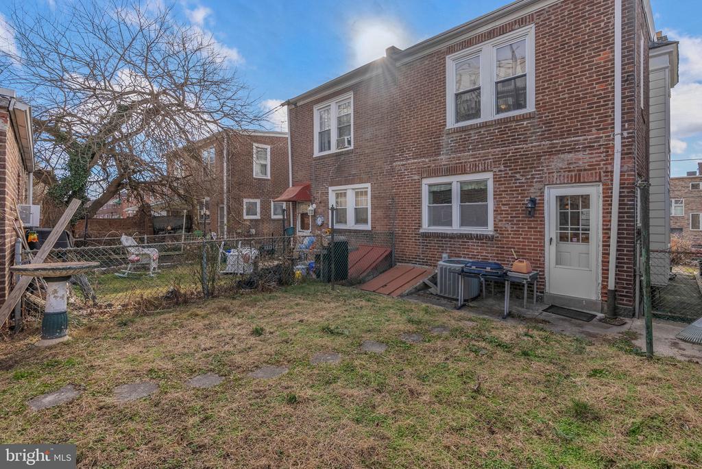 4069 MANAYUNK AVENUE