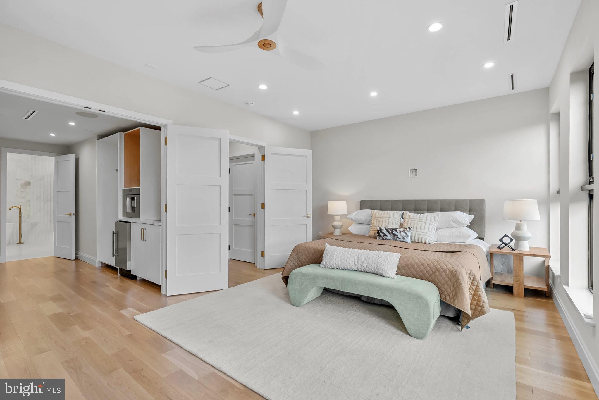 1100 WEBSTER STREET 4