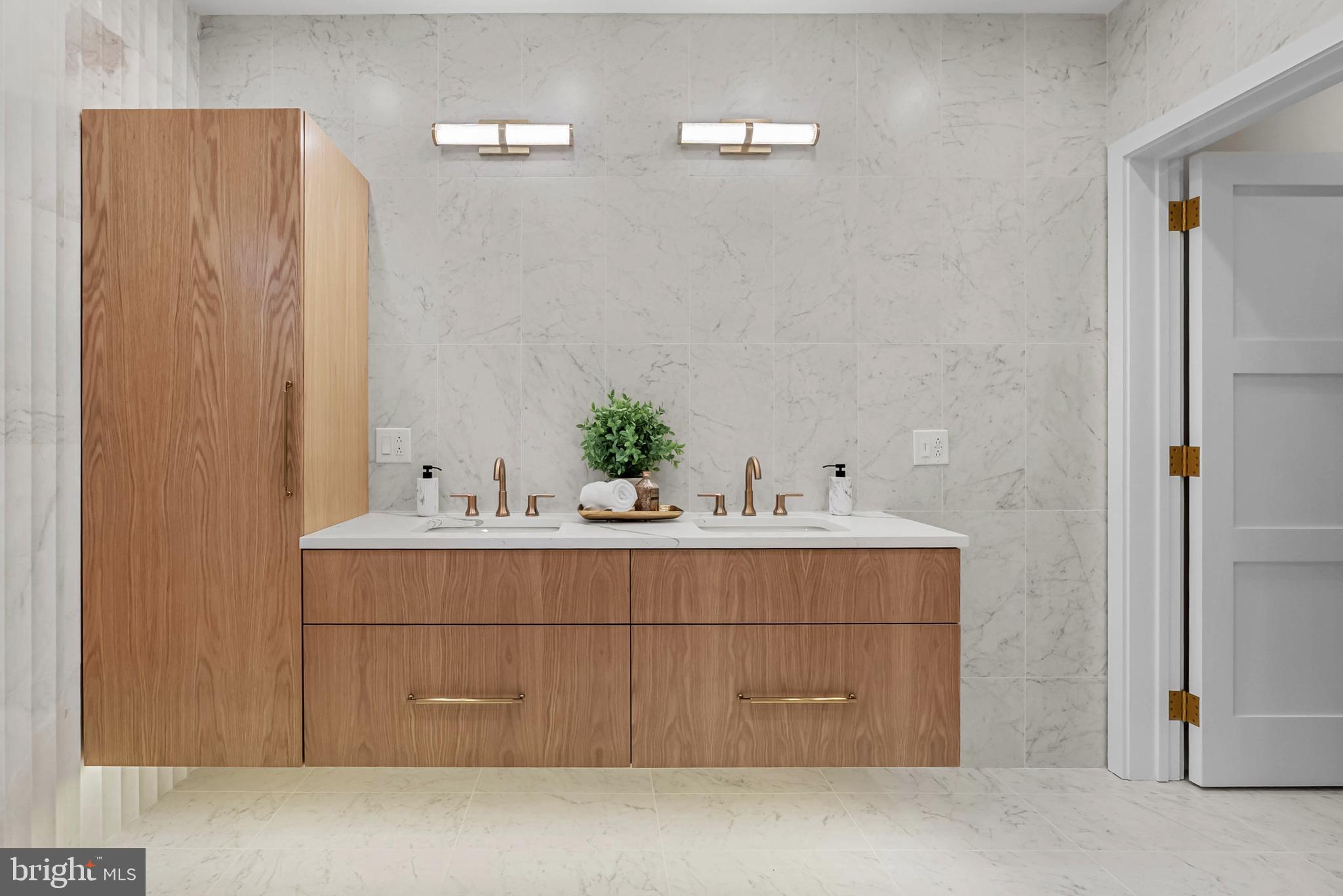 1100 WEBSTER STREET 4