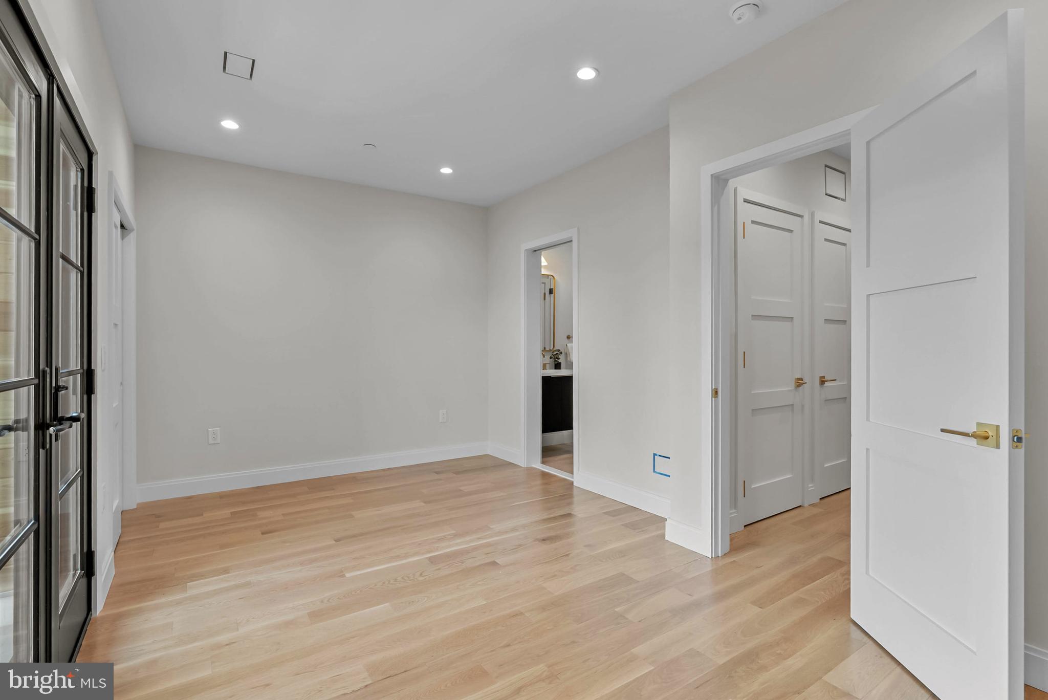 1100 WEBSTER STREET 4