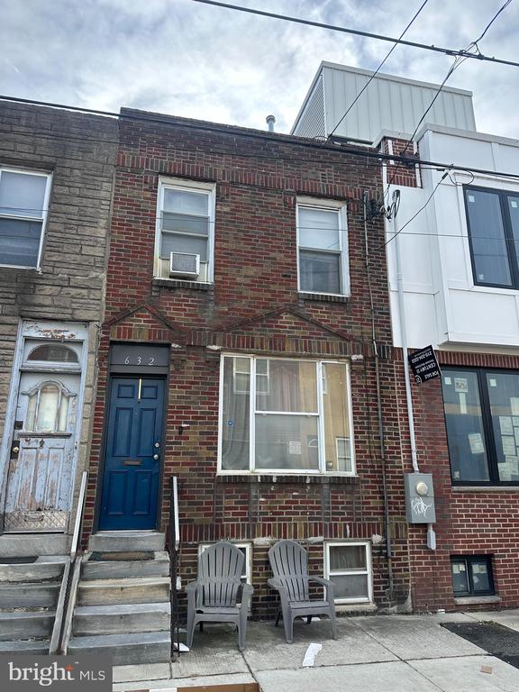 632 WATKINS STREET