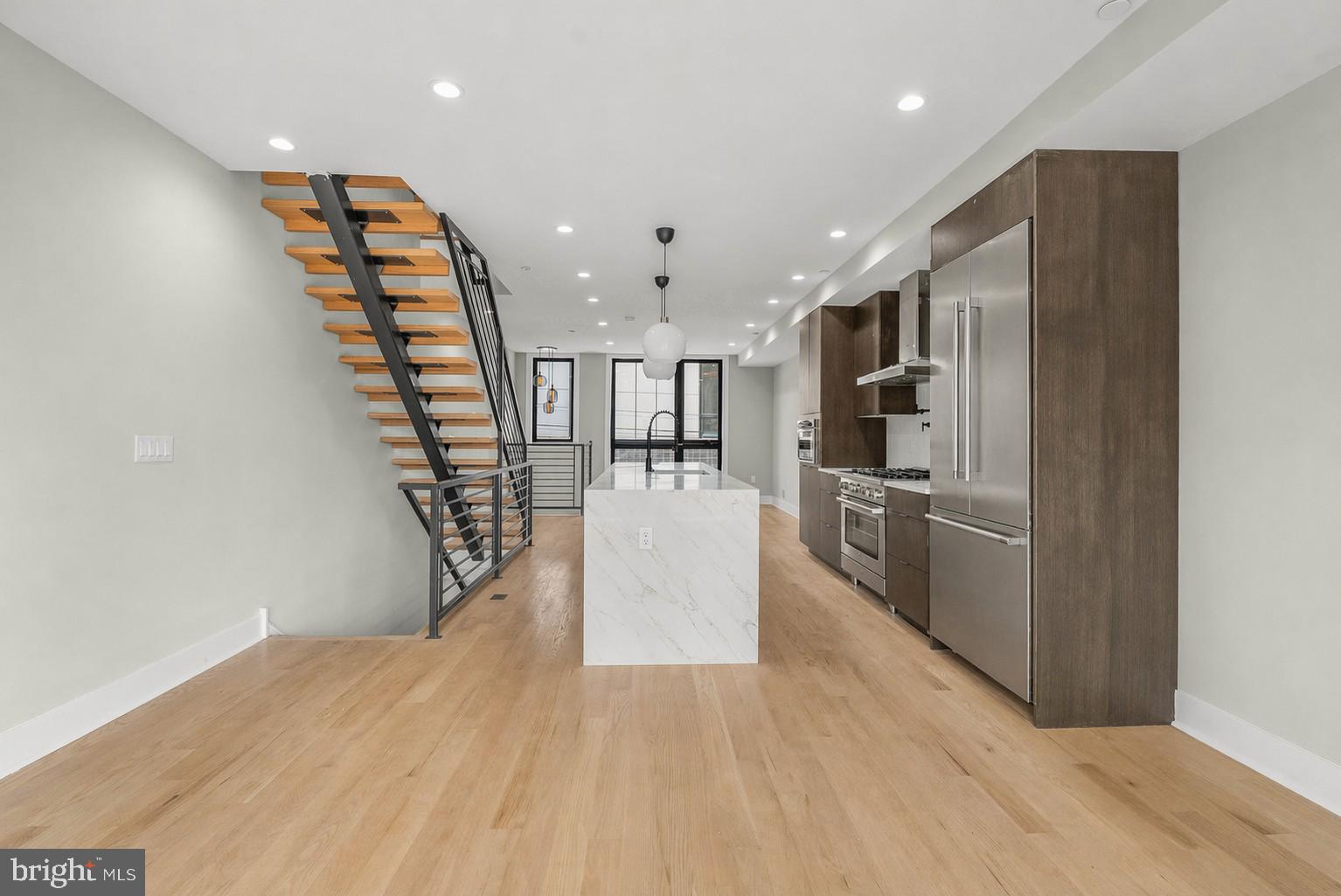 834 CAMERON STREET
