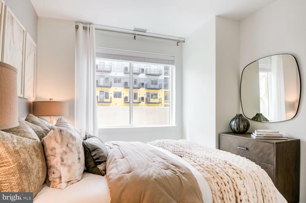 501-31 N COLUMBUS BOULEVARD 2313