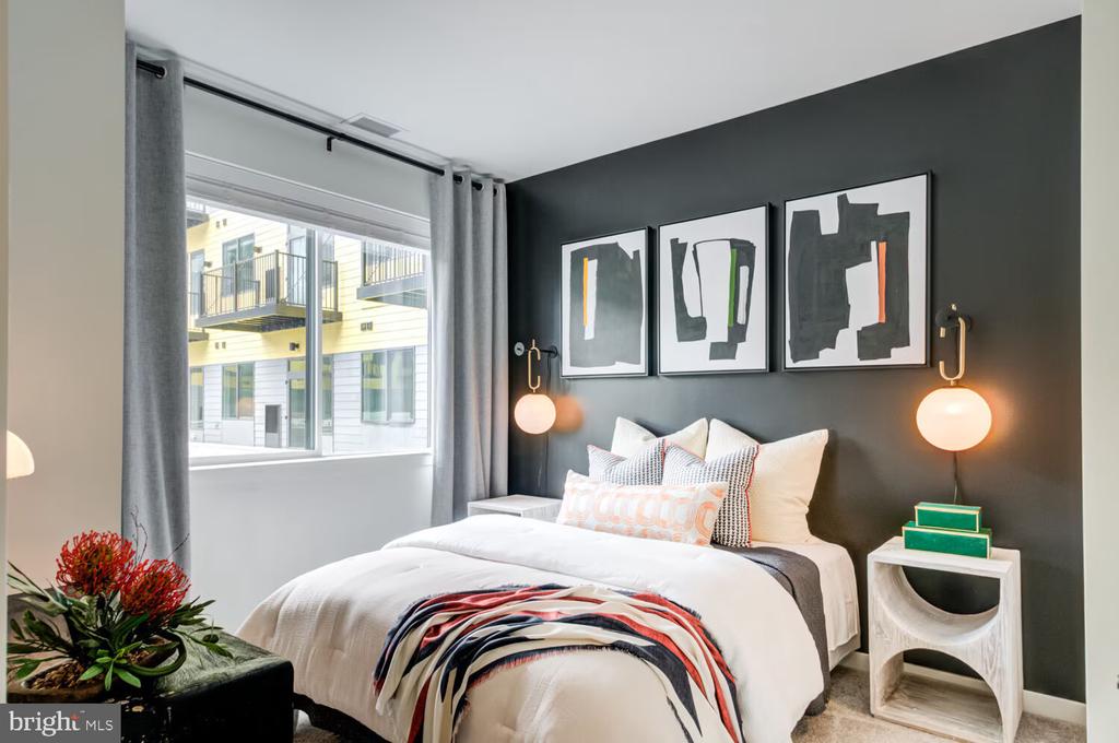 501-31 N COLUMBUS BOULEVARD 2313