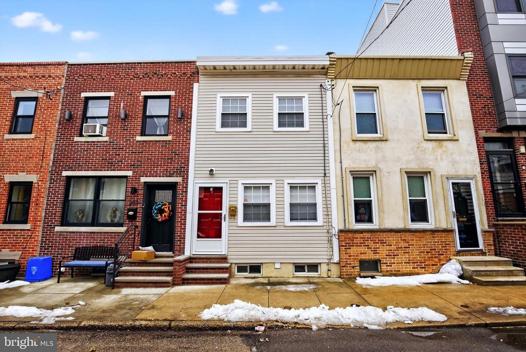 252 SIGEL STREET