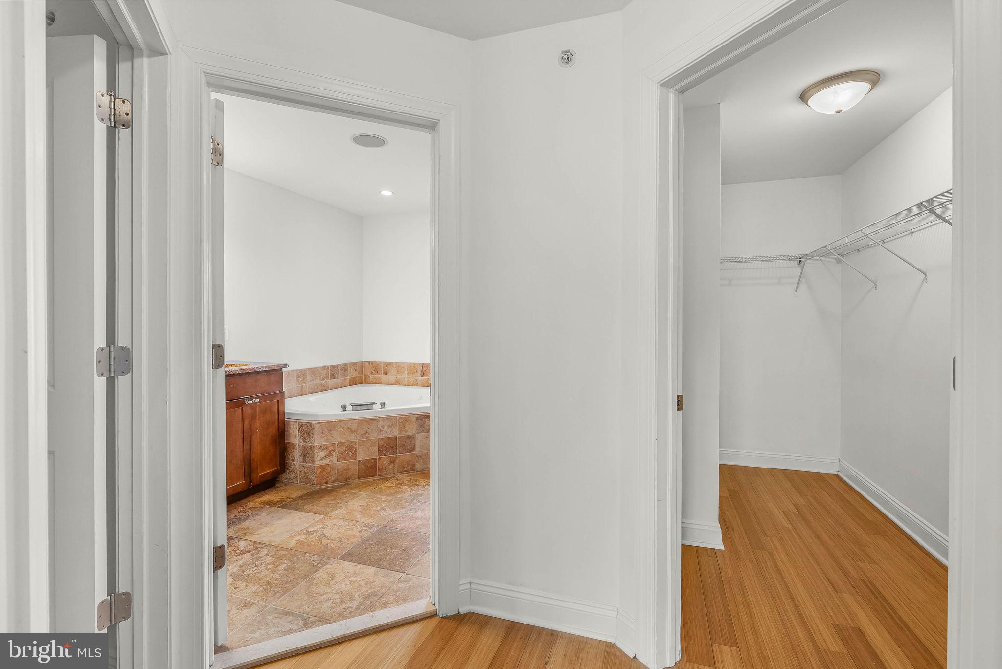 1004 N BODINE STREET