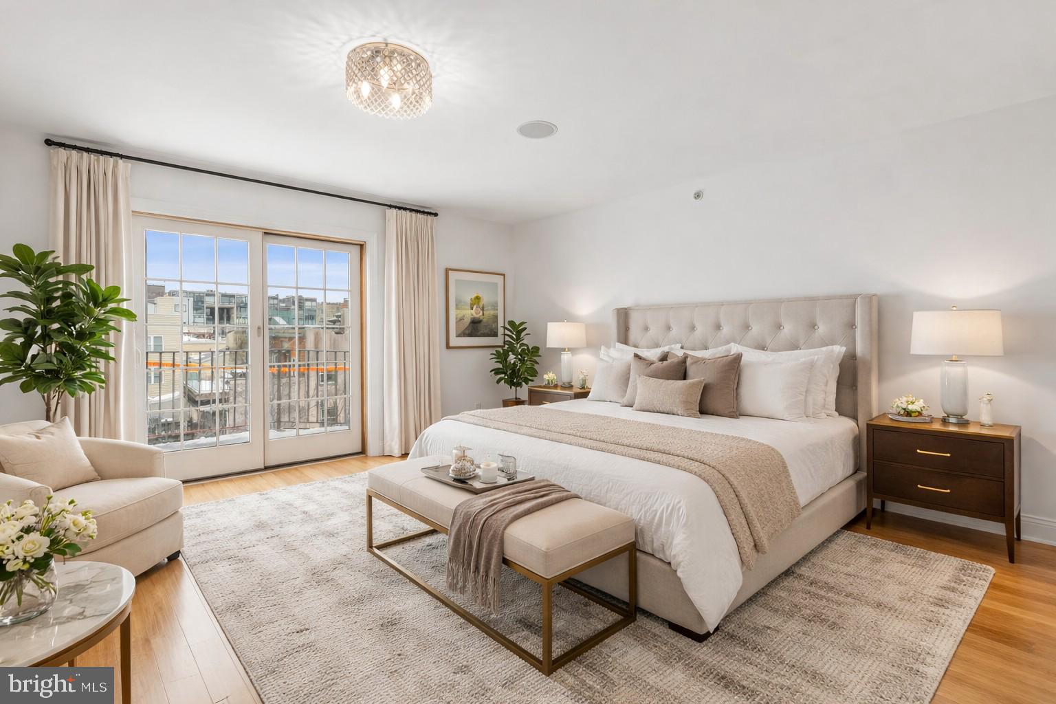 1004 N BODINE STREET