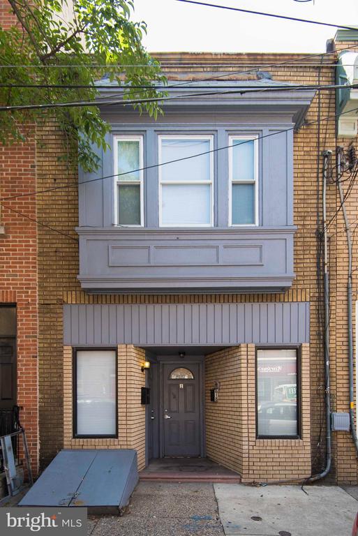 618 S 3RD STREET