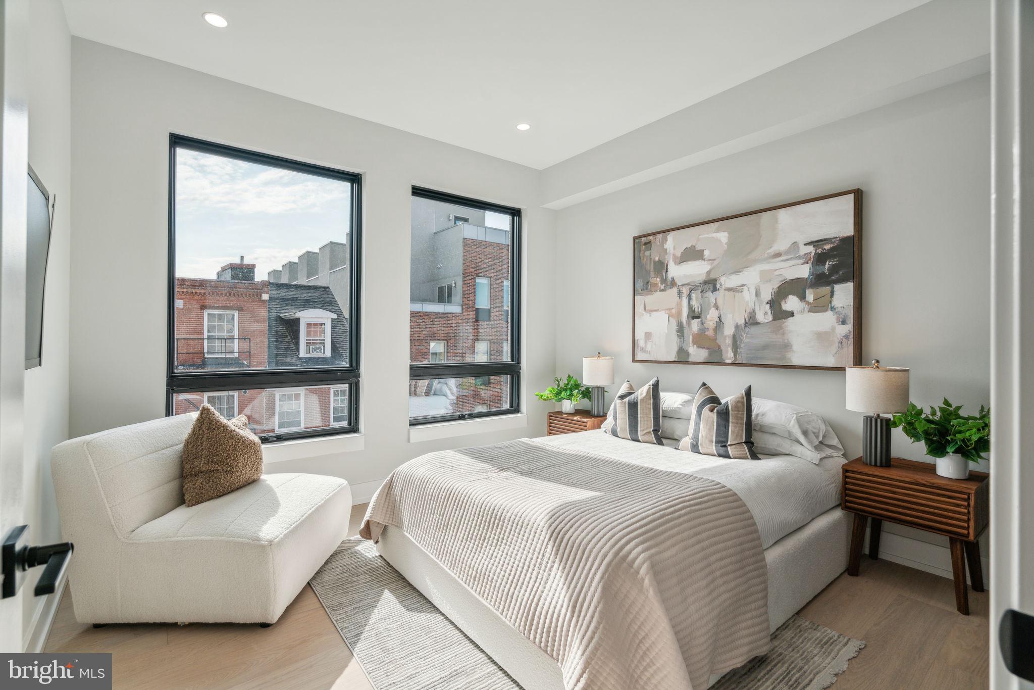 160 N 2ND STREET 64 3R