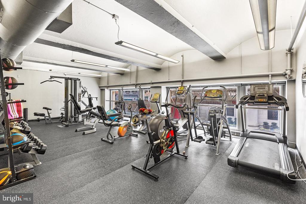 105 S 12TH STREET Unit: 302