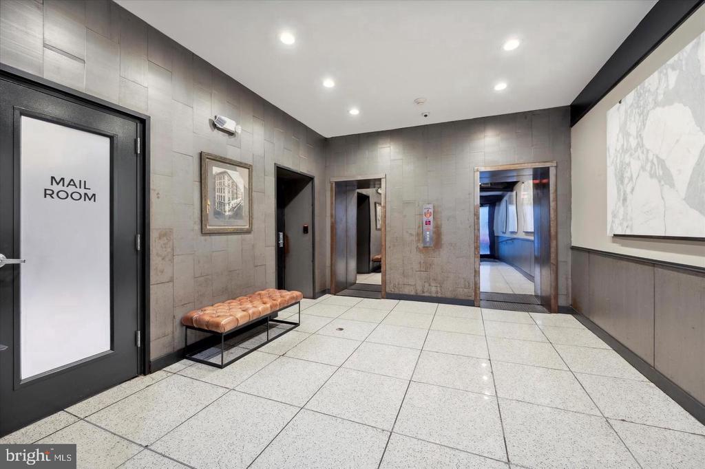 105 S 12TH STREET Unit: 302