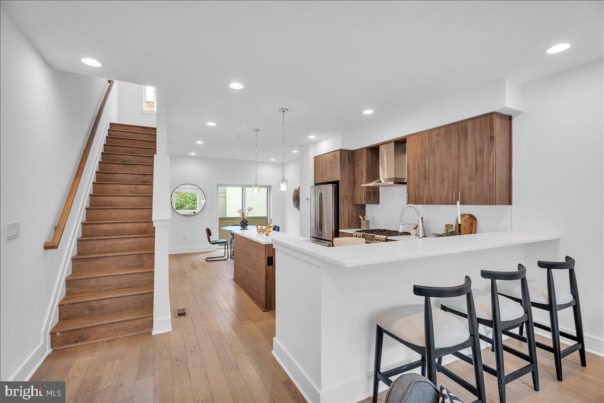 638 N 5TH STREET