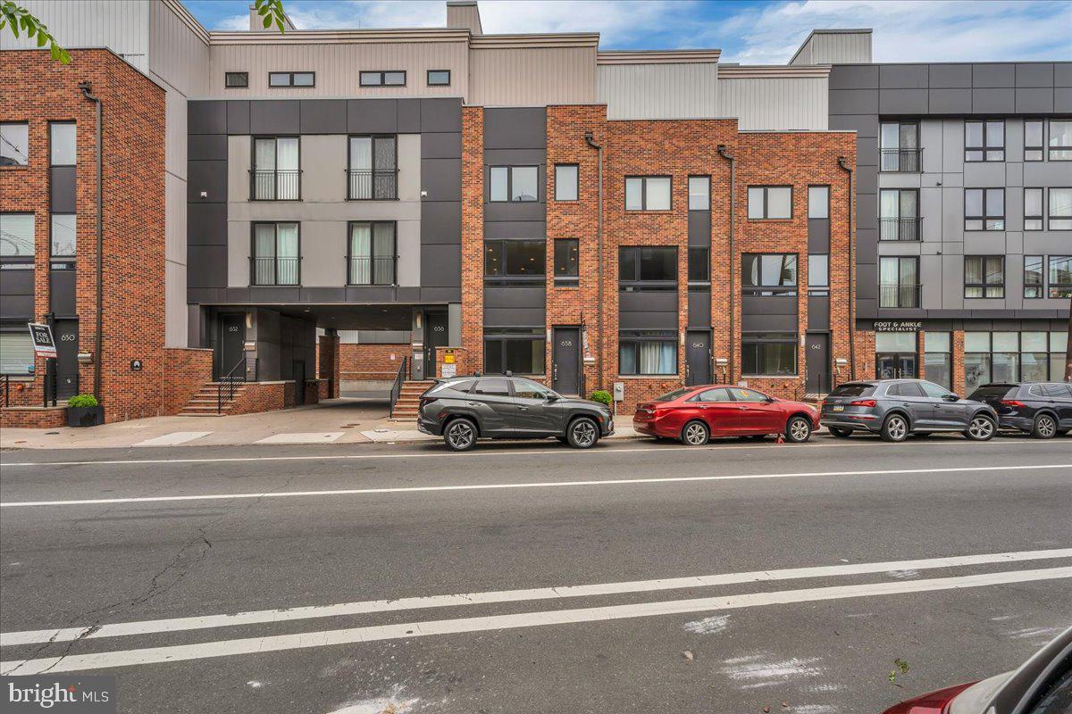 638 N 5TH STREET