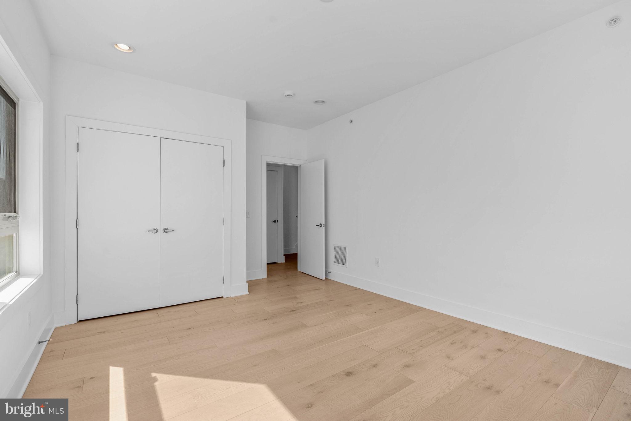 808A MONTROSE STREET