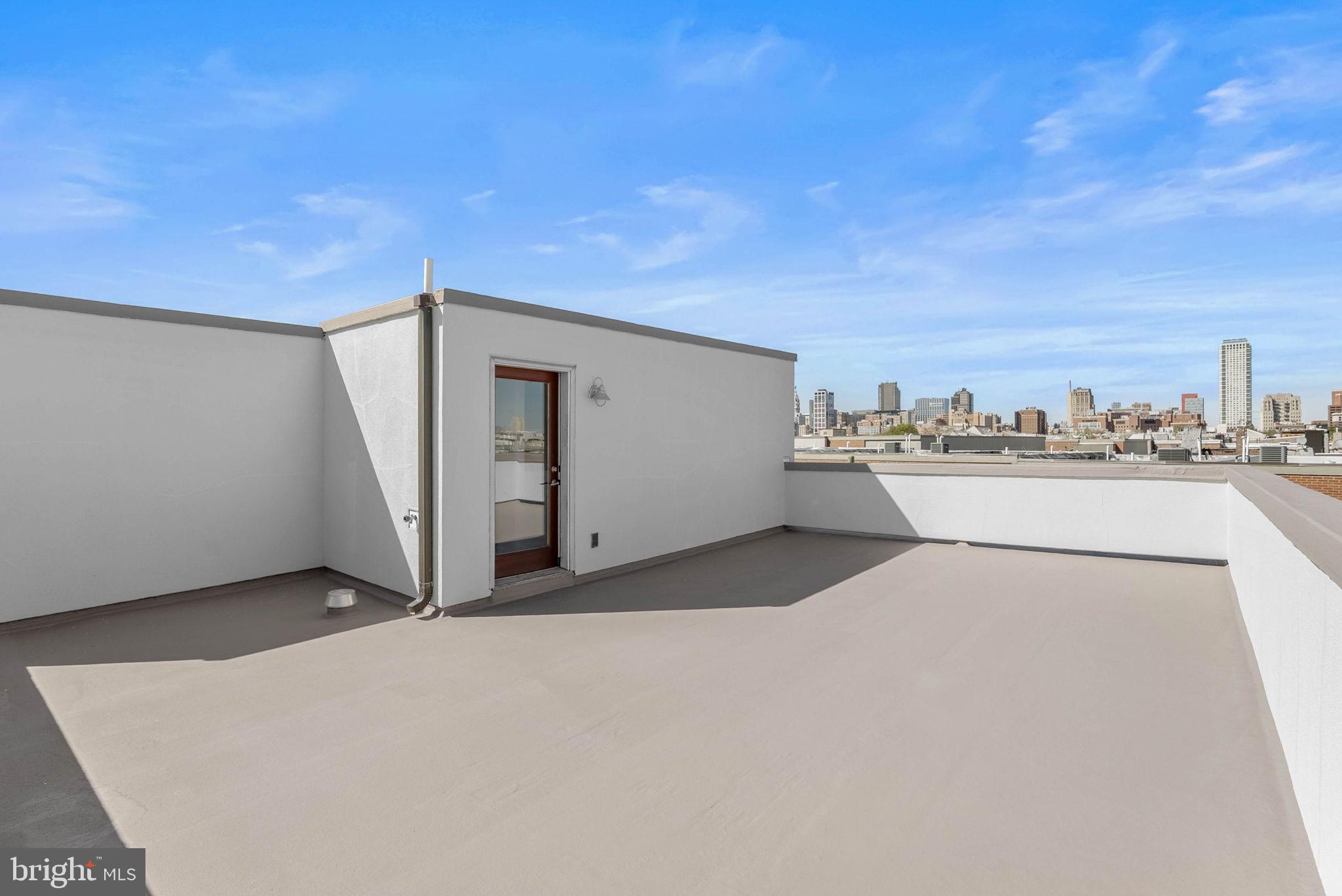 808A MONTROSE STREET