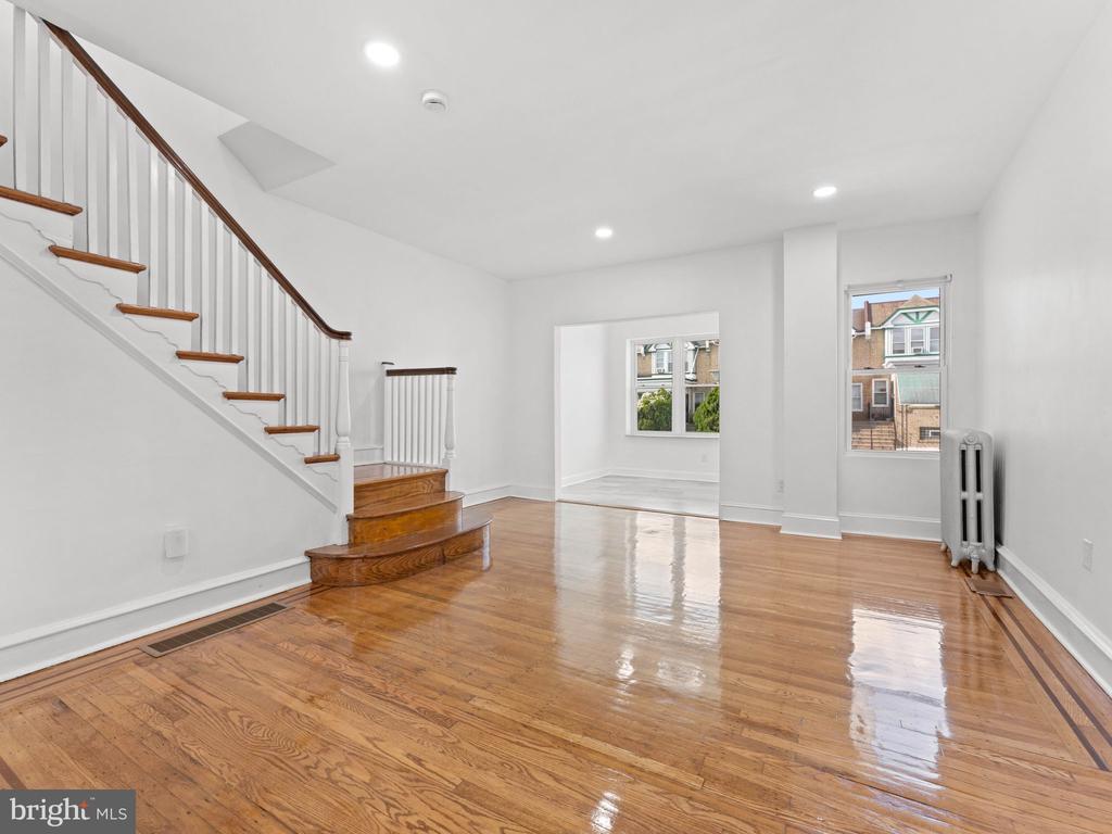 5448 W MONTGOMERY AVENUE