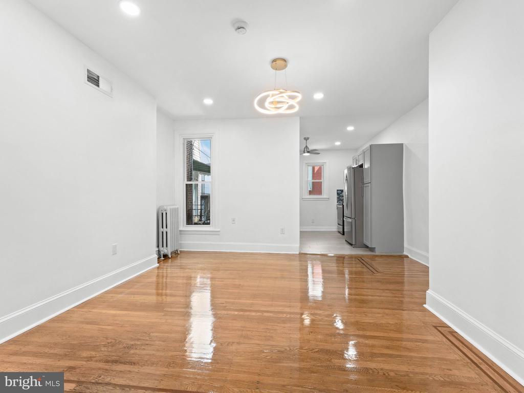 5448 W MONTGOMERY AVENUE