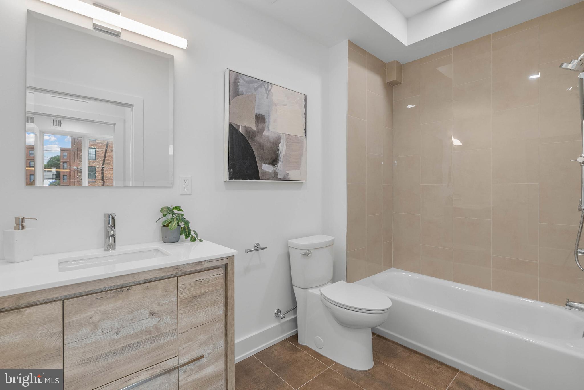 950 N 2ND STREET UNIT 3B