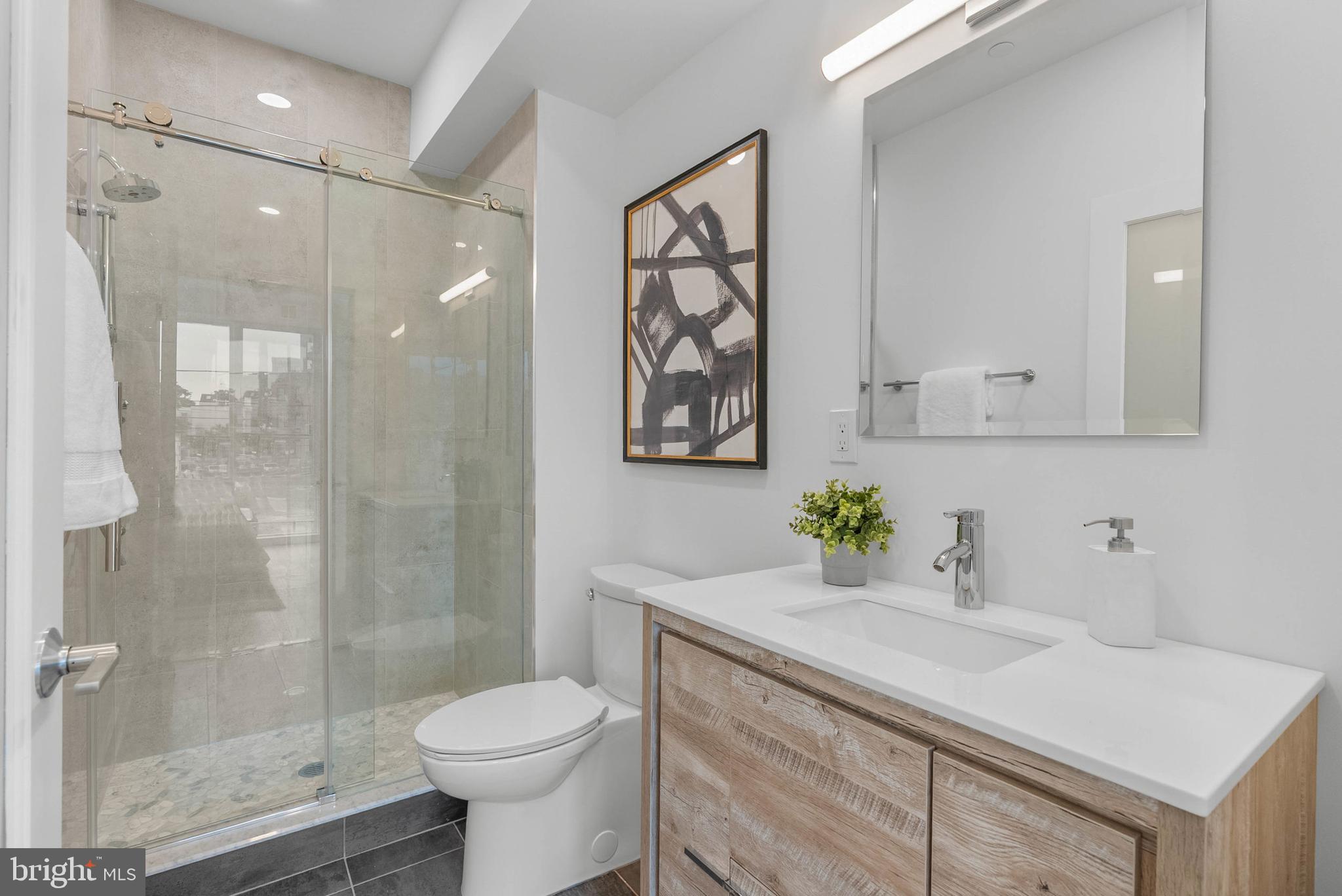 950 N 2ND STREET UNIT 3B