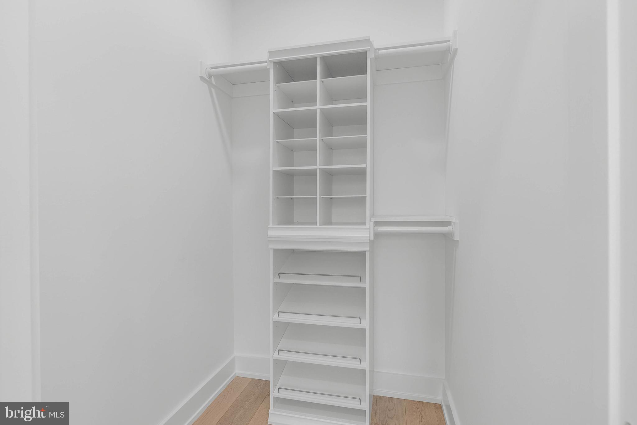 950 N 2ND STREET UNIT 3B