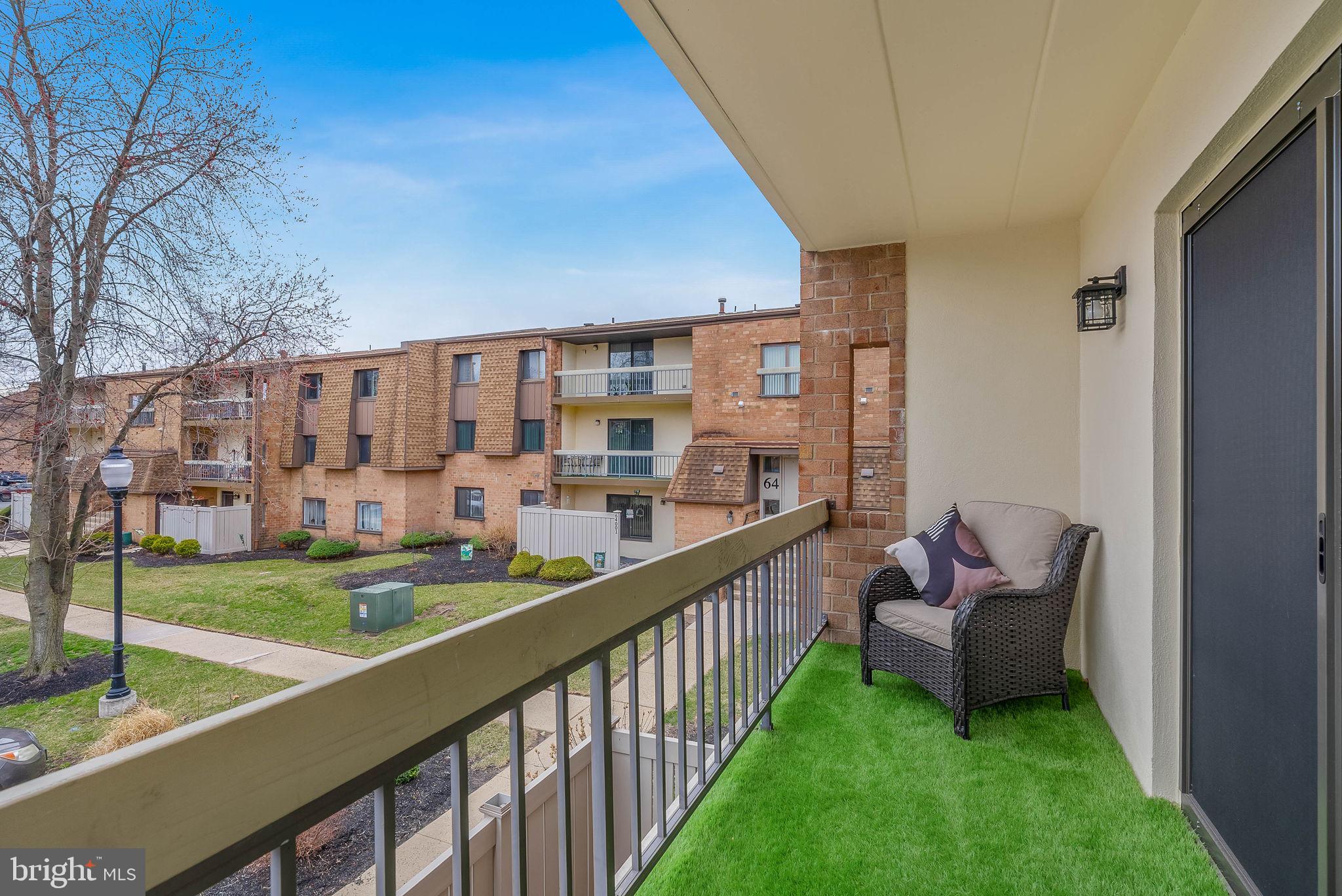 63101 DELAIRE LANDING ROAD 101