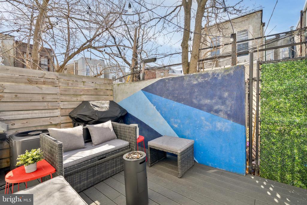 2012 PIERCE STREET