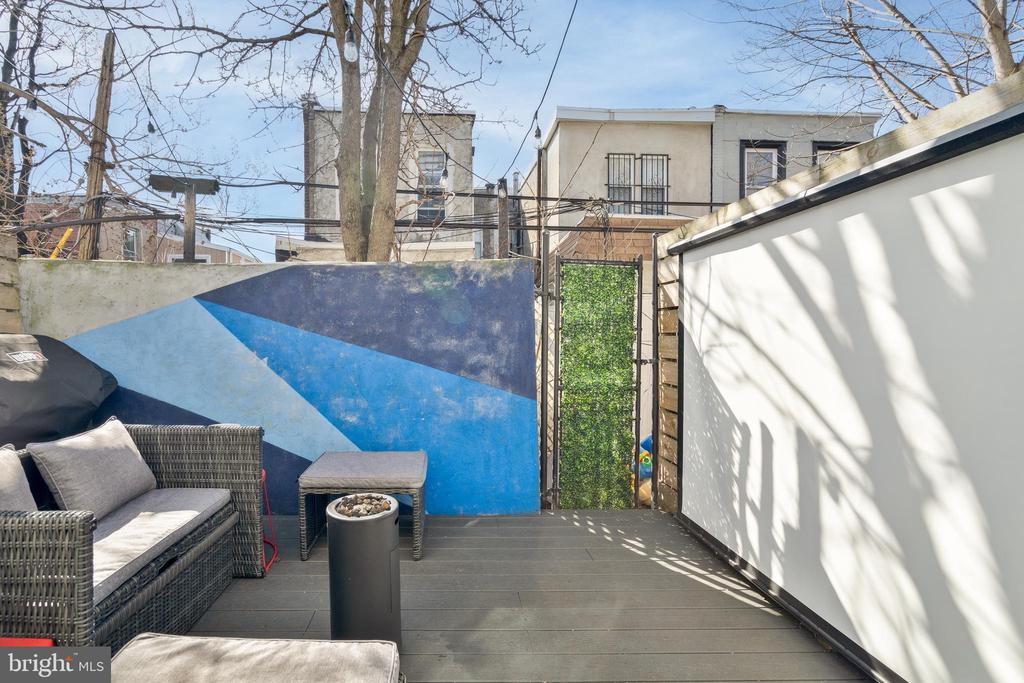 2012 PIERCE STREET