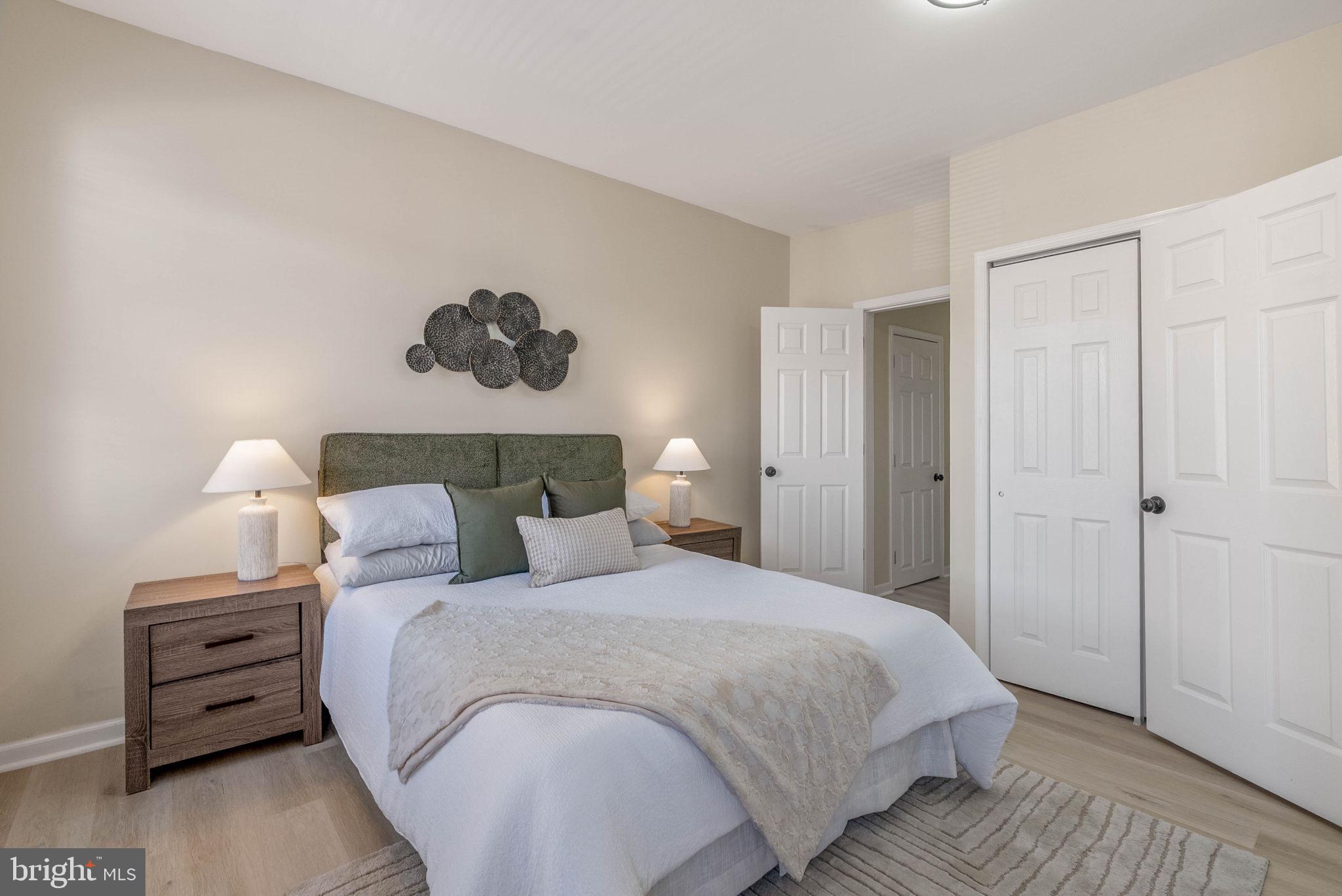 2908 W MASTER STREET