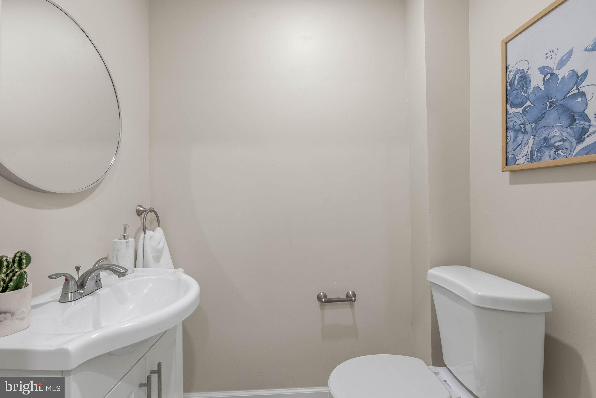 2908 W MASTER STREET