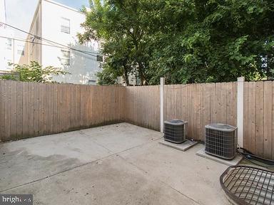 1929 N GRATZ STREET
