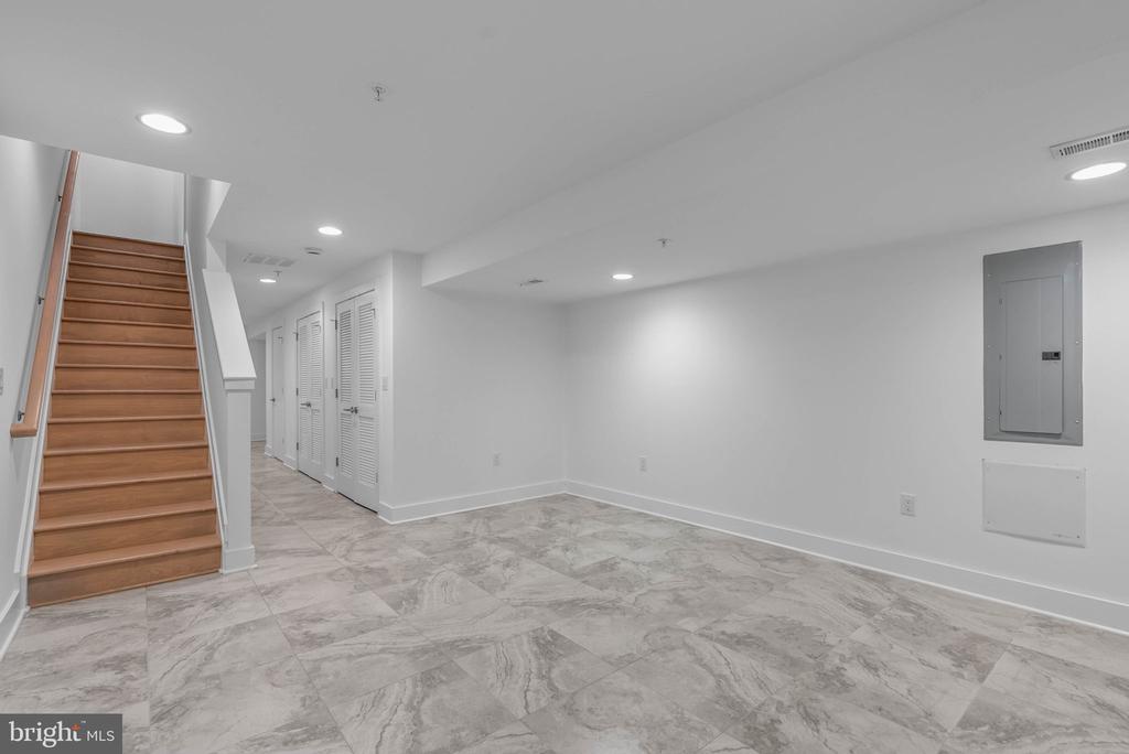 336 POTTS STREET