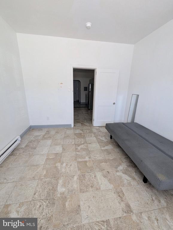 5205 N 5TH STREET Unit: 1R