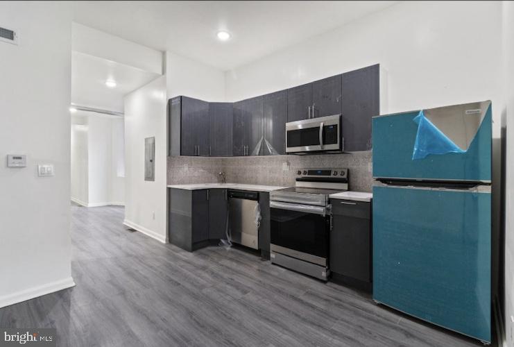 1118 W LEHIGH AVENUE