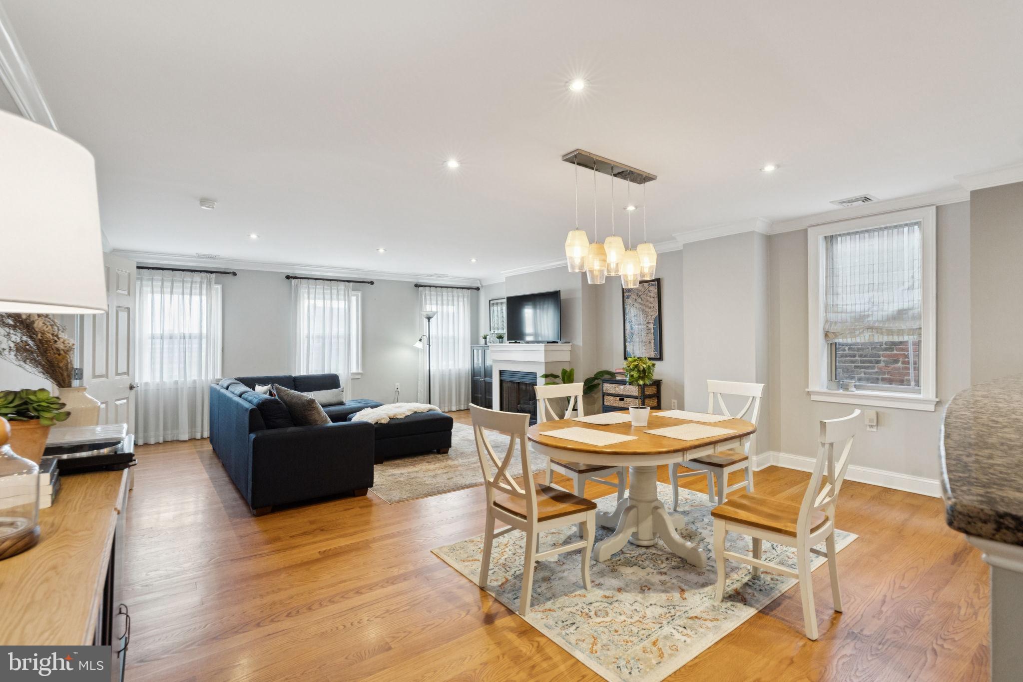 1615 SPRUCE STREET 1617 400