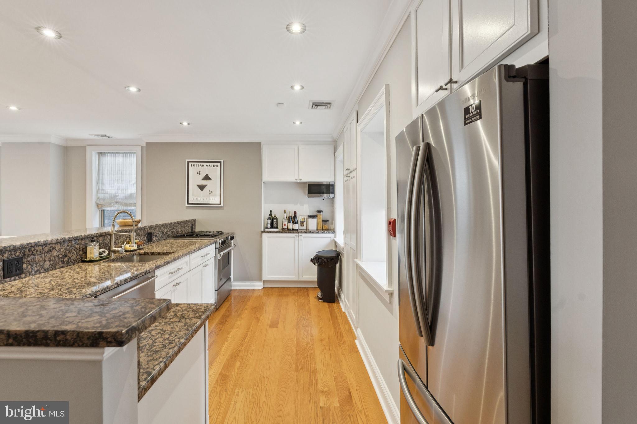 1615 SPRUCE STREET 1617 400