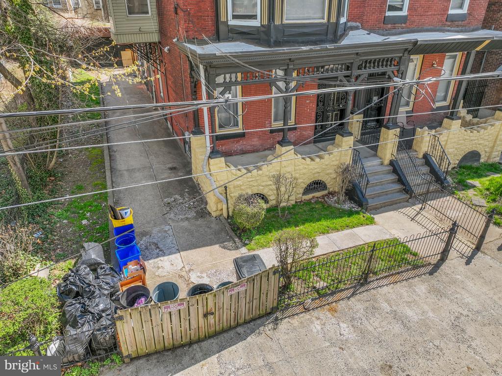 3527 N 16TH STREET