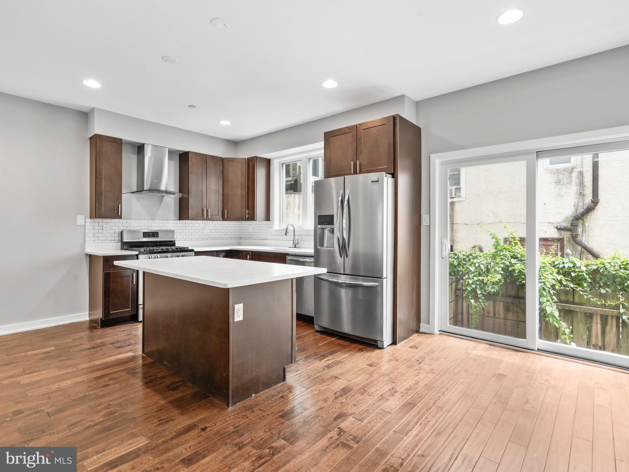 1435 N ORKNEY STREET