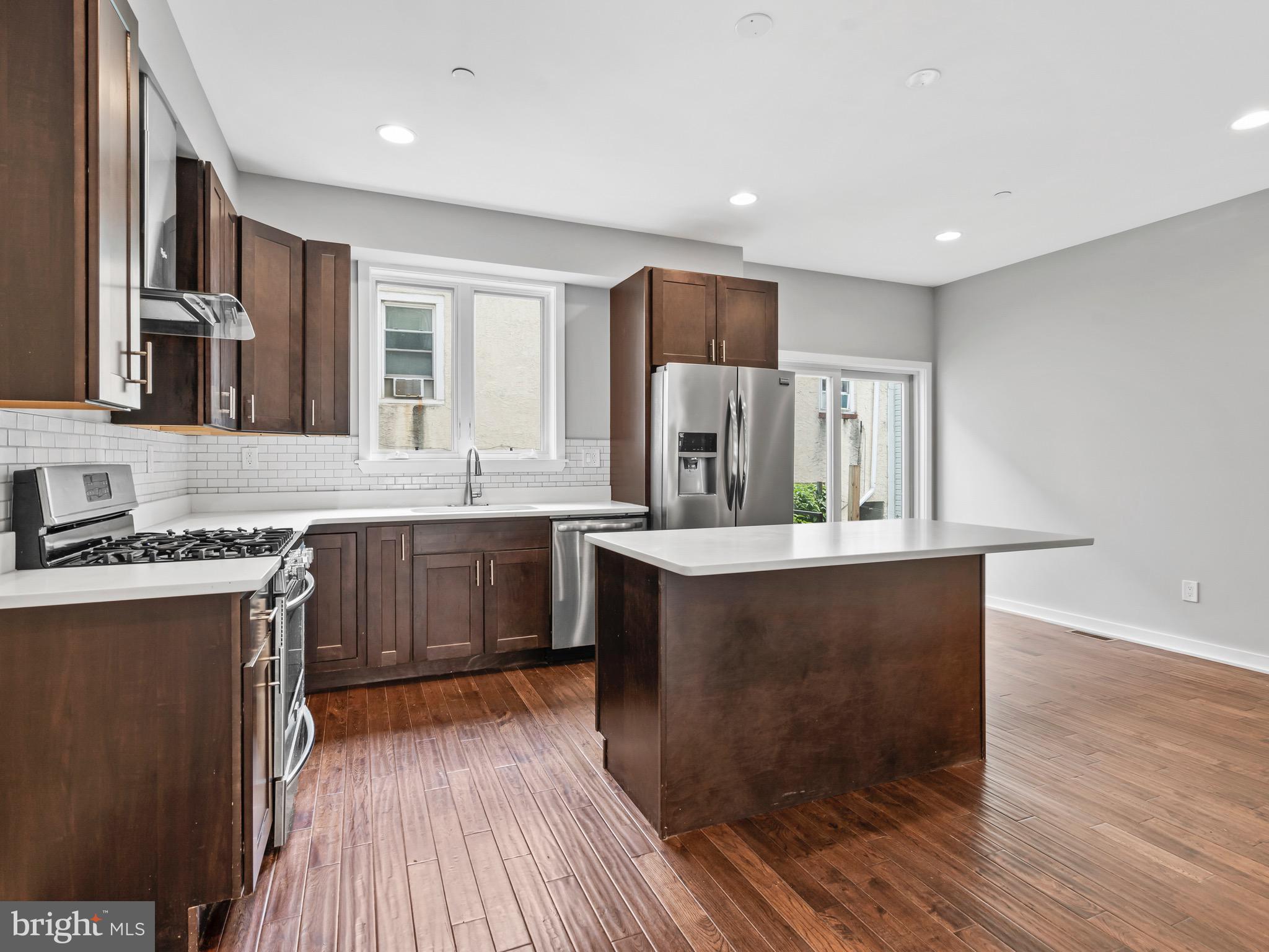 1435 N ORKNEY STREET