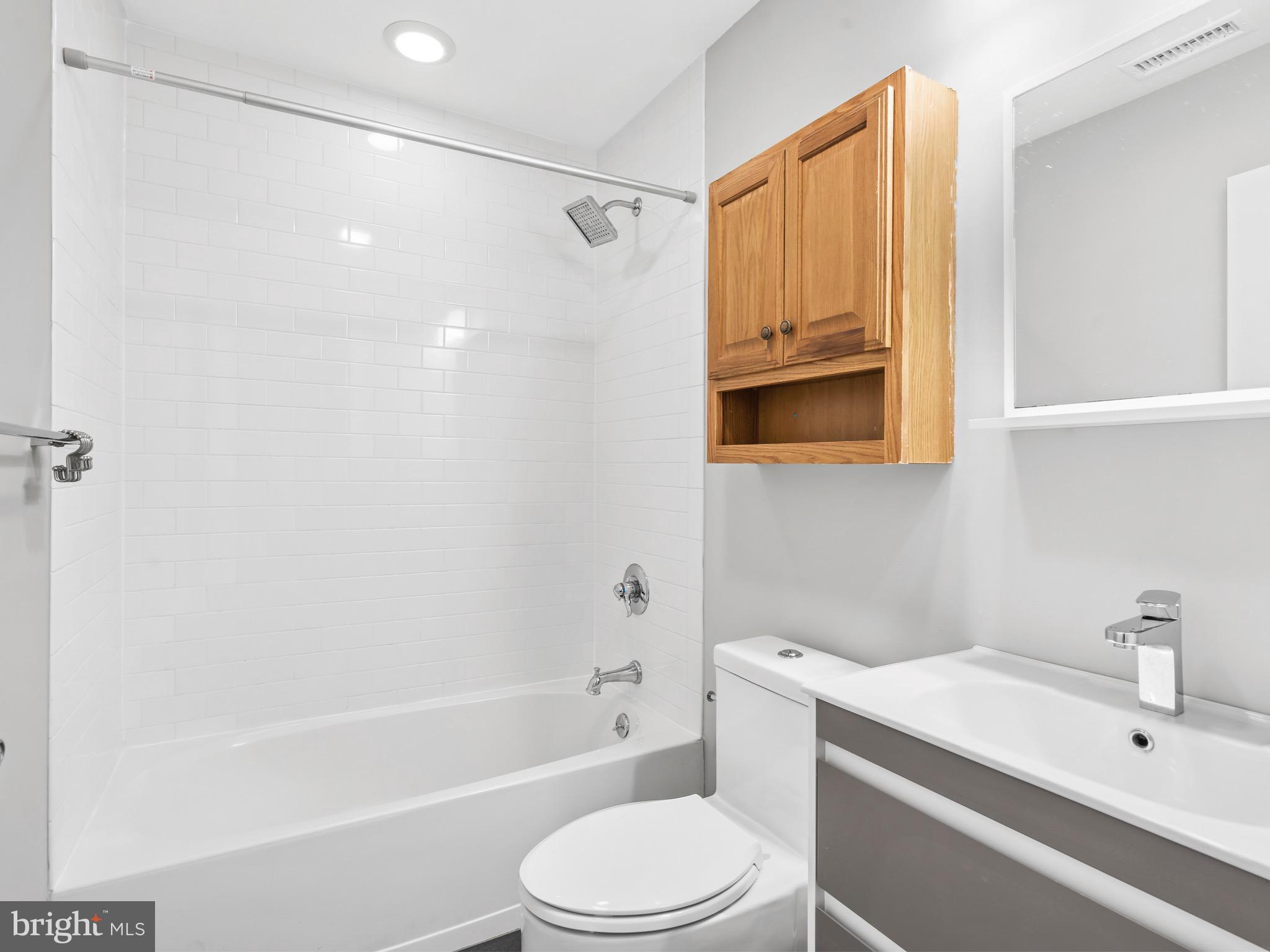 1435 N ORKNEY STREET