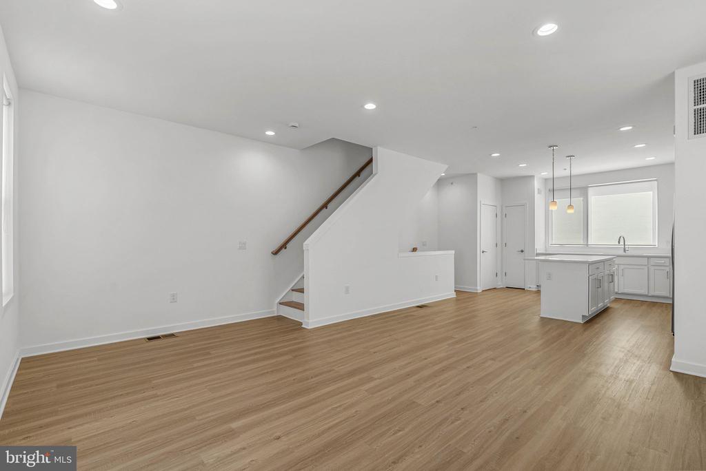 3000 SCHIRRA LANE