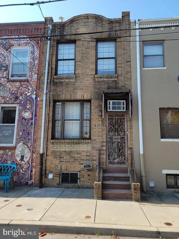 838 SEARS STREET