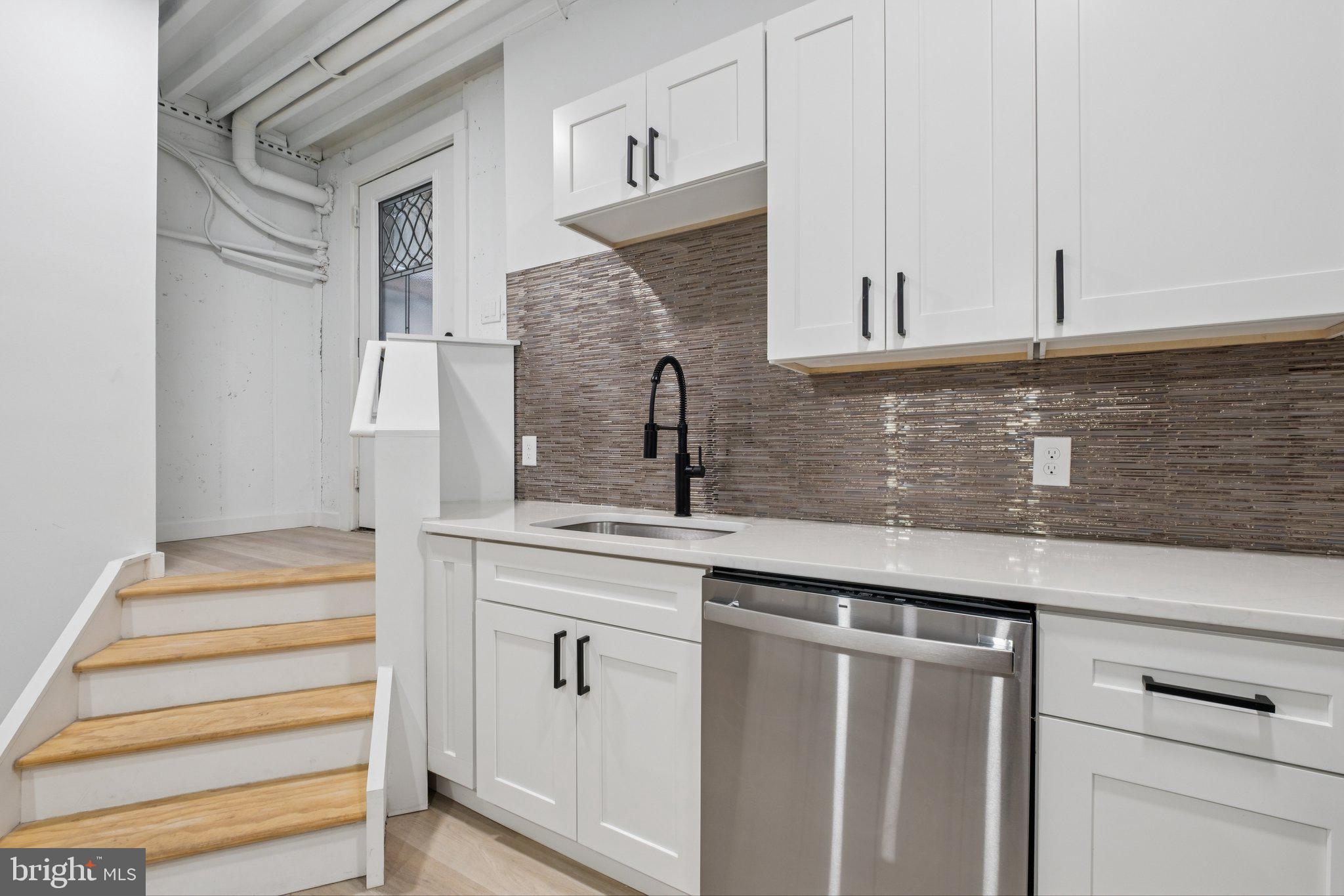 1116 N BODINE STREET C