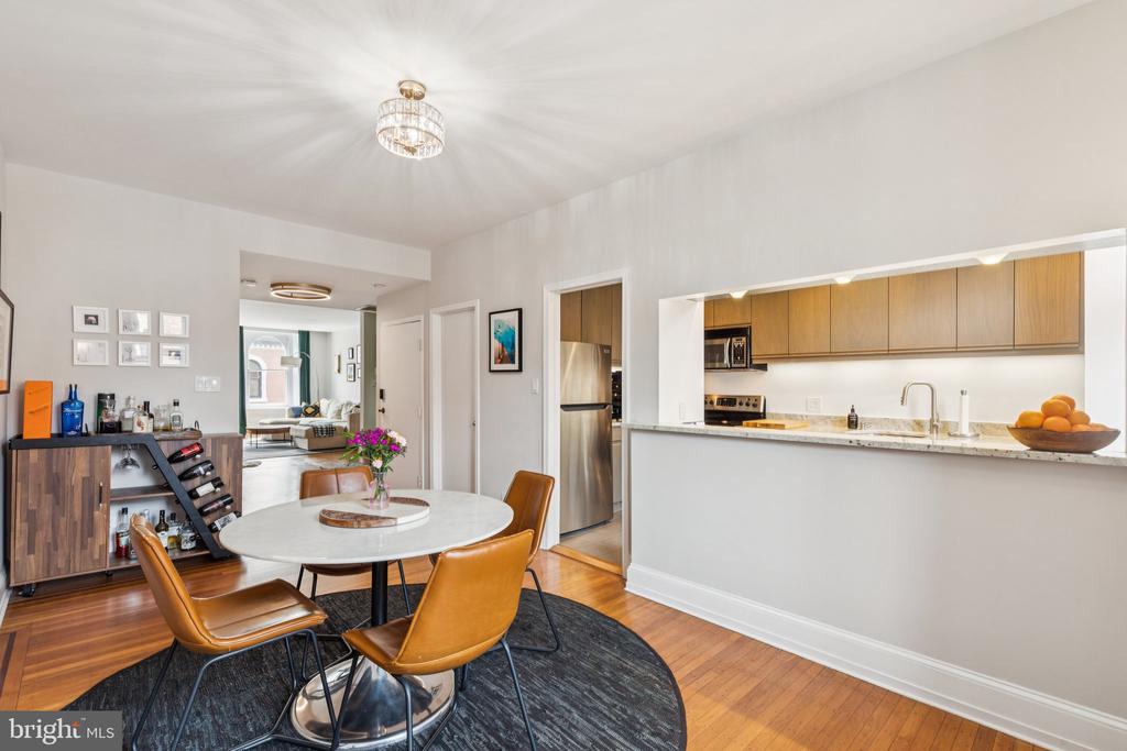 2219 DELANCEY PLACE Unit: 6