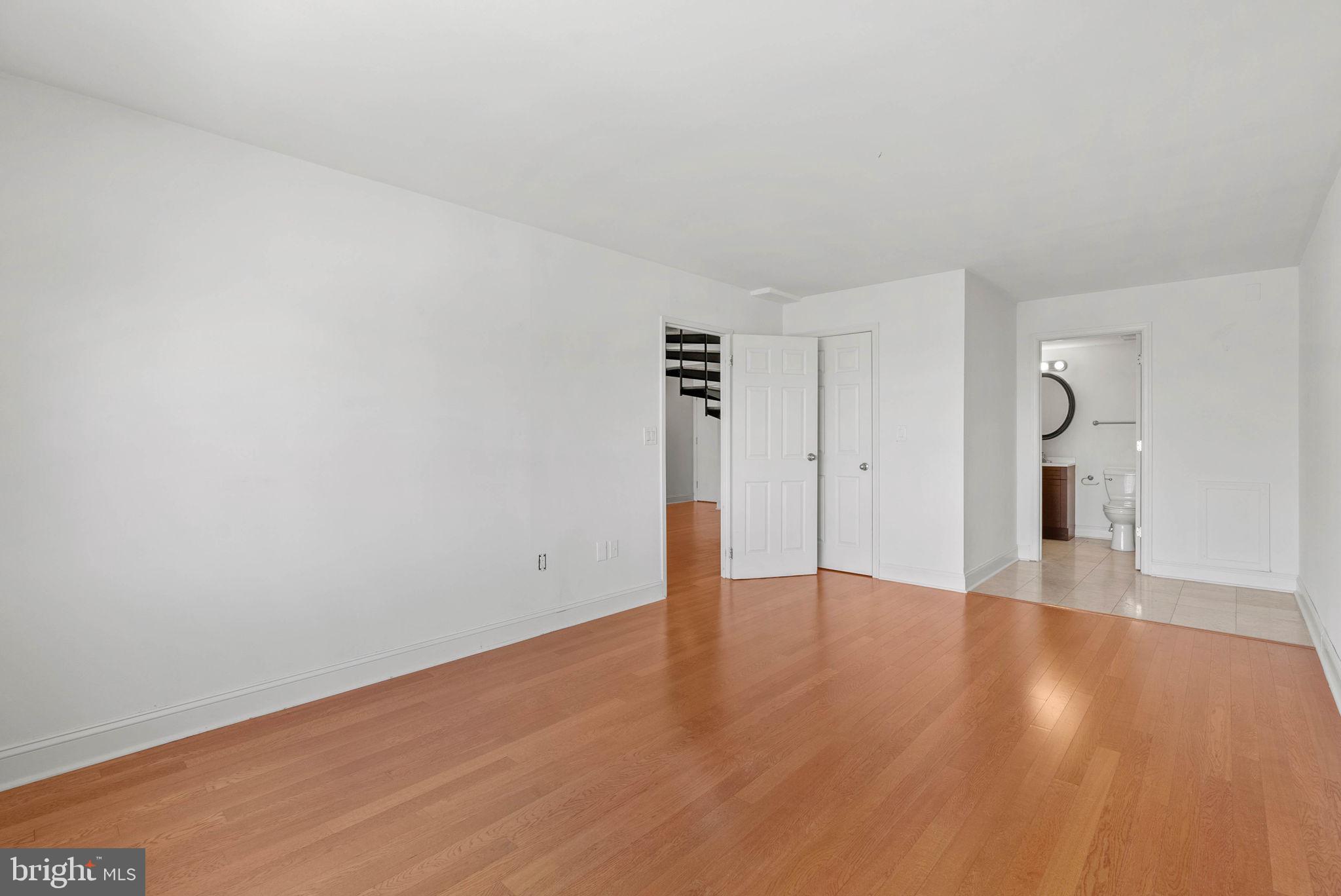 200 LOMBARD STREET 10 815